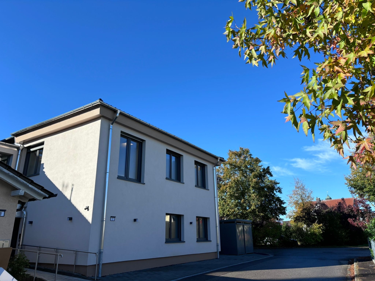 eco+ architekten - Projekt: Sanierung und Umbau eines Gewerbegebäudes in eine ambulant betreute Wohngemeinschaft