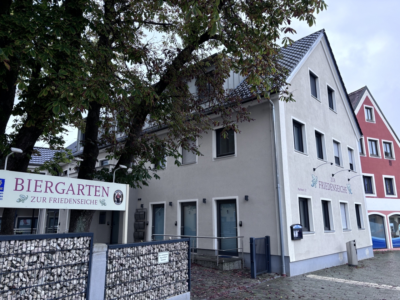 eco+ architekten - Projekt: Sanierung und Umbau einer alten Schlachterei zu einem Gebäude für die dauerhafte wohnwirtschaftliche Nutzung mit 25 Wohneinheiten im Effizienzhaus 40-Standard (Sanierung)