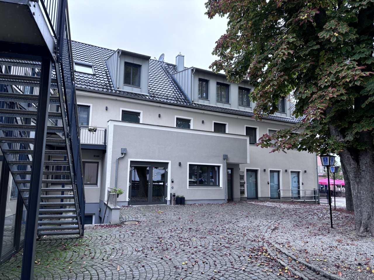 eco+ architekten - Projekt: Sanierung und Umbau einer alten Schlachterei zu einem Gebäude für die dauerhafte wohnwirtschaftliche Nutzung mit 25 Wohneinheiten im Effizienzhaus 40-Standard (Sanierung)