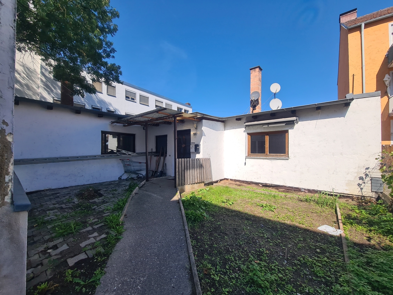 eco+ architekten - Projekt: Umbau, Erweiterung und Sanierung eines Mehrfamilienhauses zu einen Studentenwohnheim